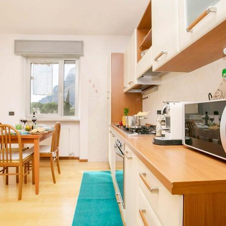 Riva Del Garda Nest Apartment Bagian luar foto