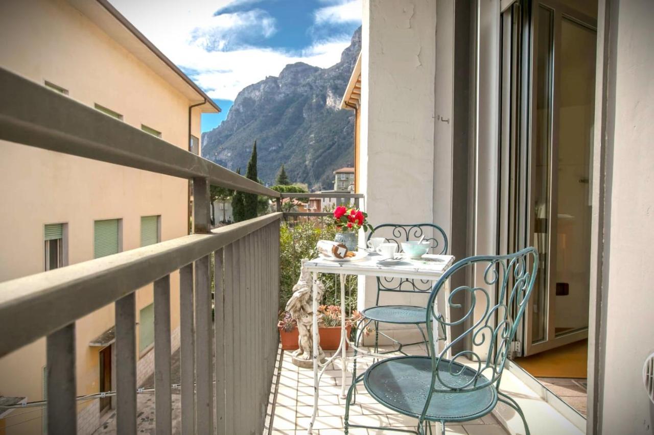 Riva Del Garda Nest Apartment Bagian luar foto