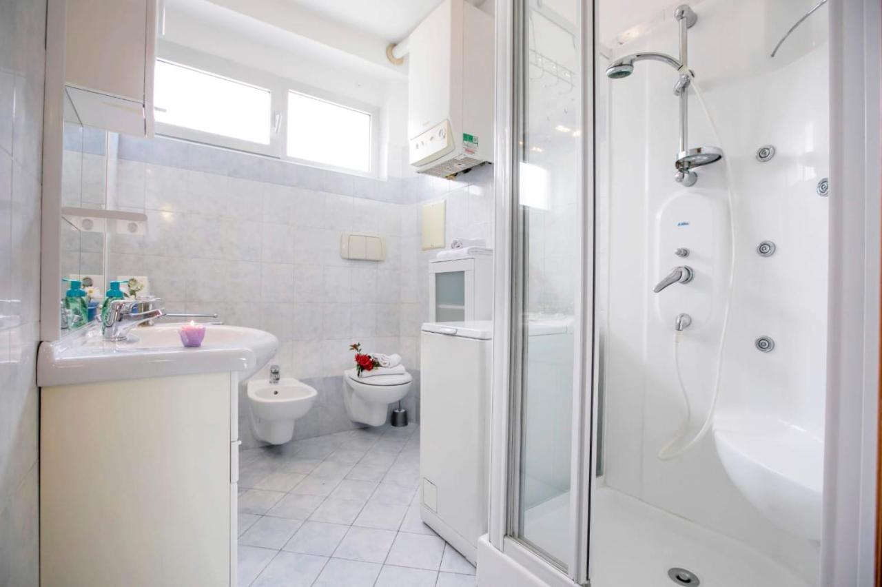 Riva Del Garda Nest Apartment Bagian luar foto