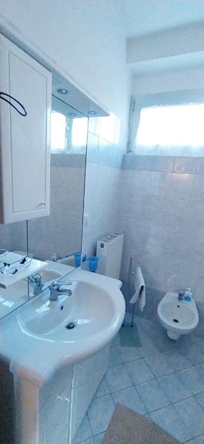 Riva Del Garda Nest Apartment Bagian luar foto